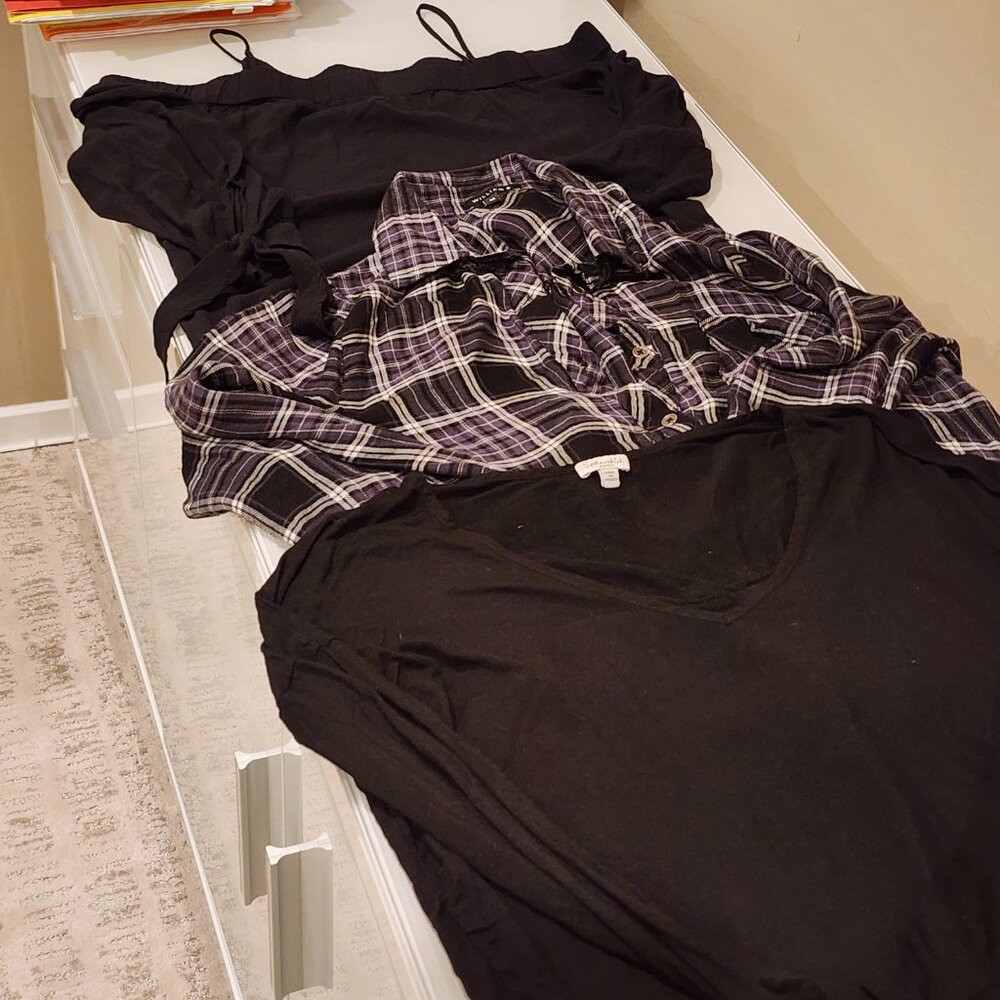 Bundles!!| US SZ S & M|Various Brands: 2 Black & 1 Button down Tops